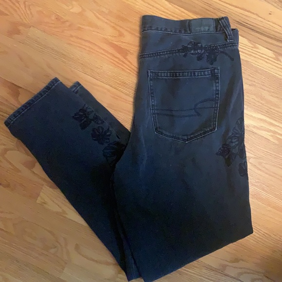American Eagle Long Embroidered Mom Jeans - Picture 2 of 3